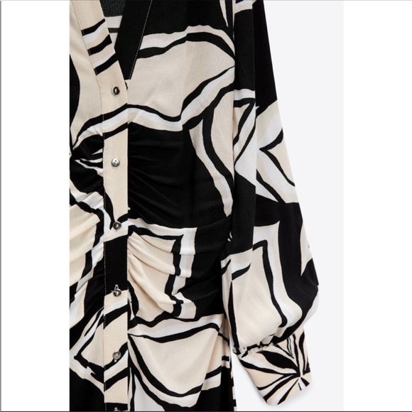 Zara black and white floral dress - Picture 6 of 10